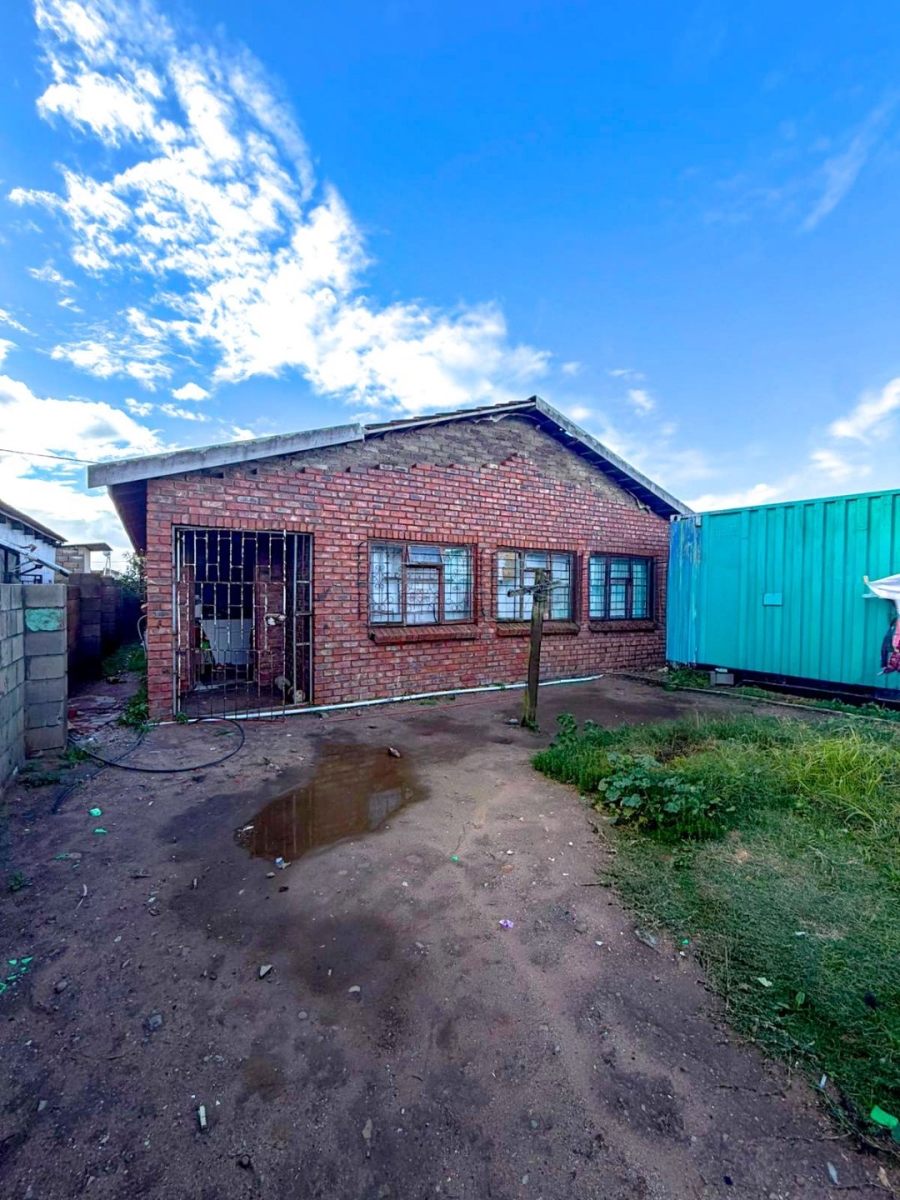 3 Bedroom Property for Sale in Kwanonqaba Western Cape